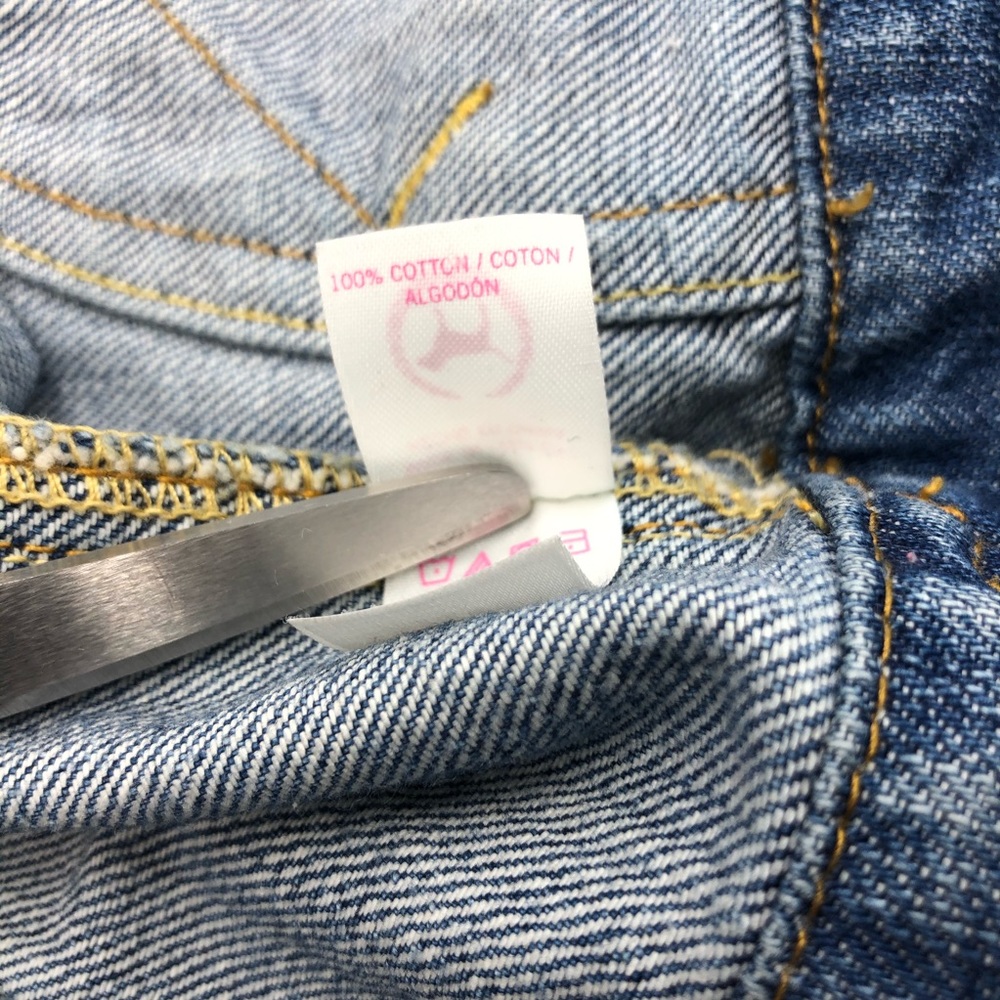 PINK Victoria’s Secret cropped jean jacket Size Small intentional distressing - Picture 12 of 13